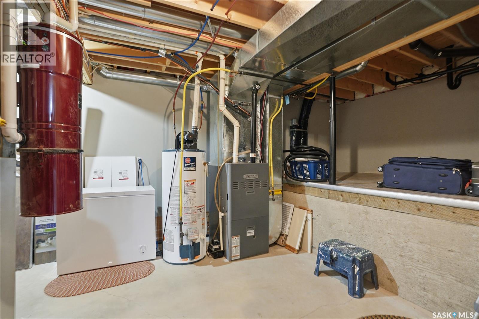 205 bay DRIVE W - 45