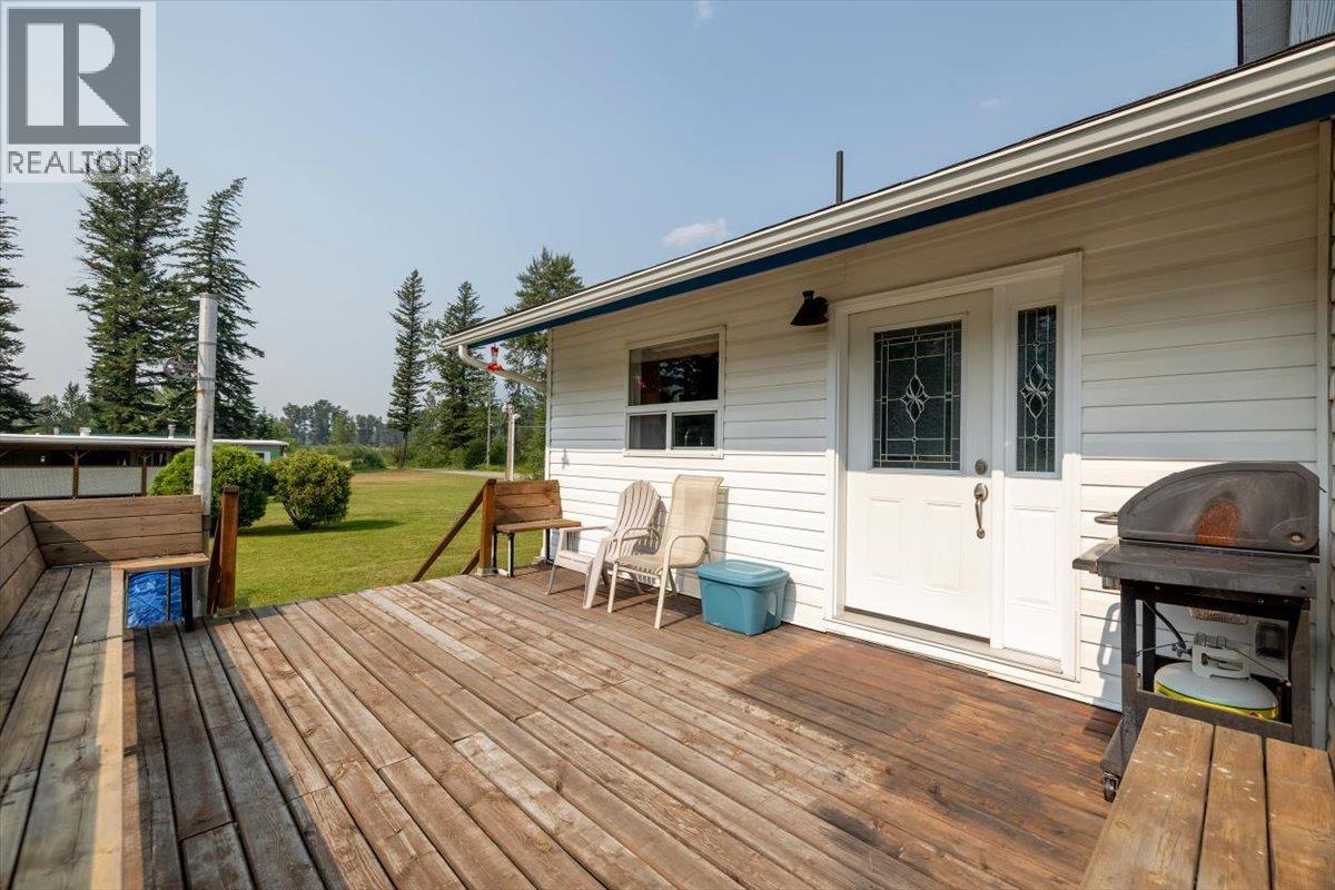 9878 Victoria Street - 23