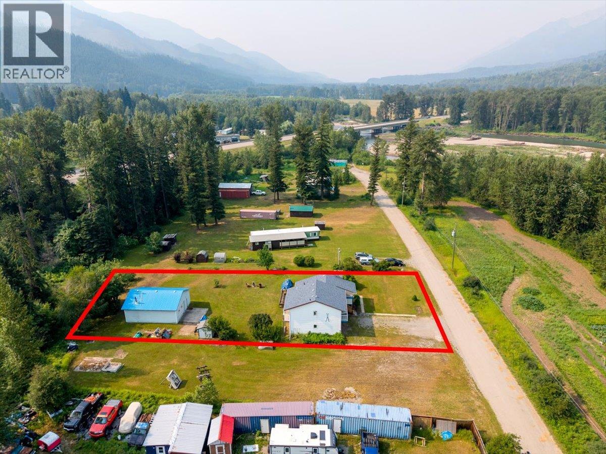 9878 Victoria Street - 55