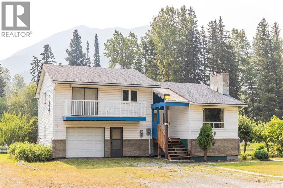 9878 Victoria Street - 5