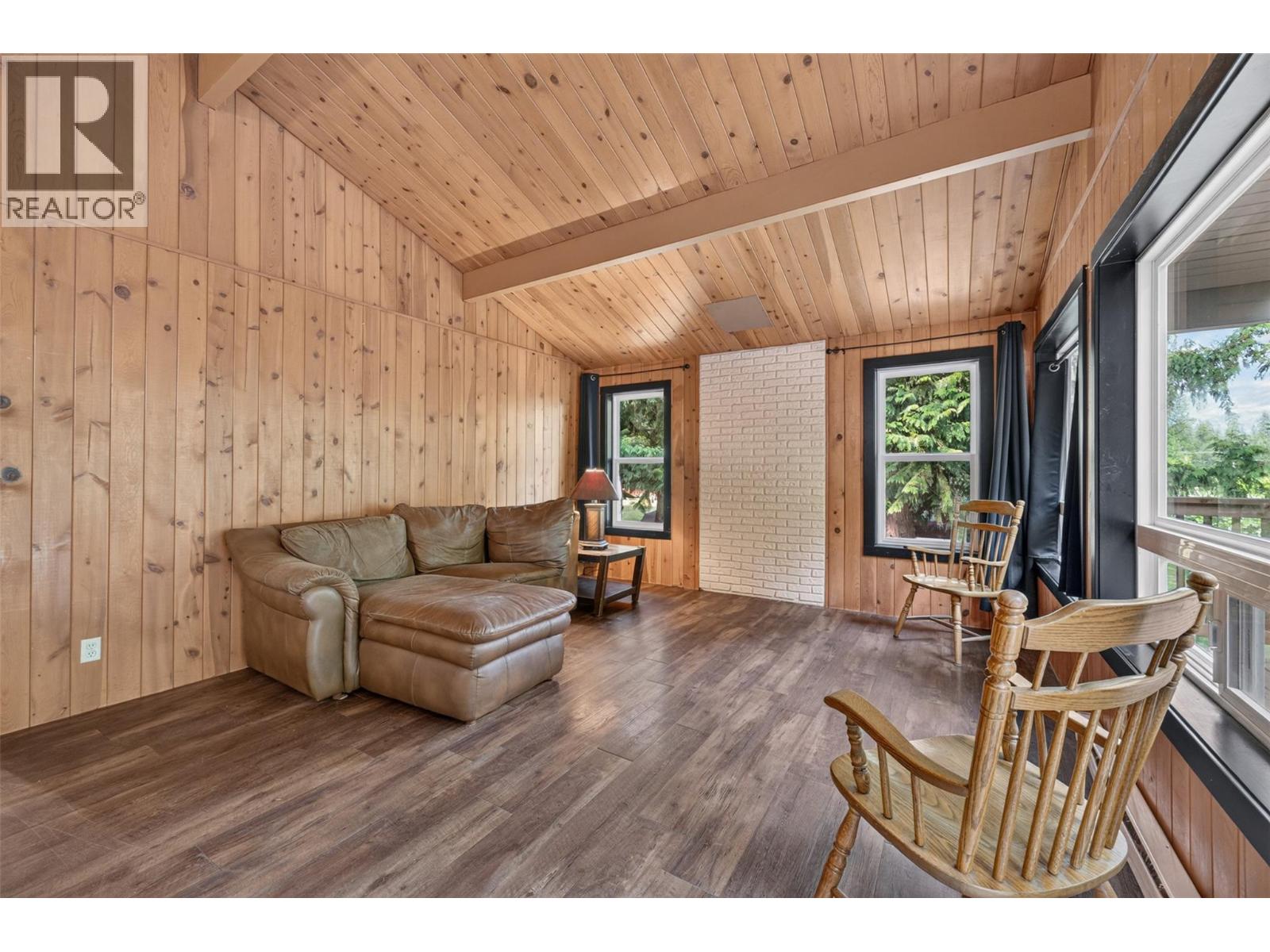671 Old Town Road - 10