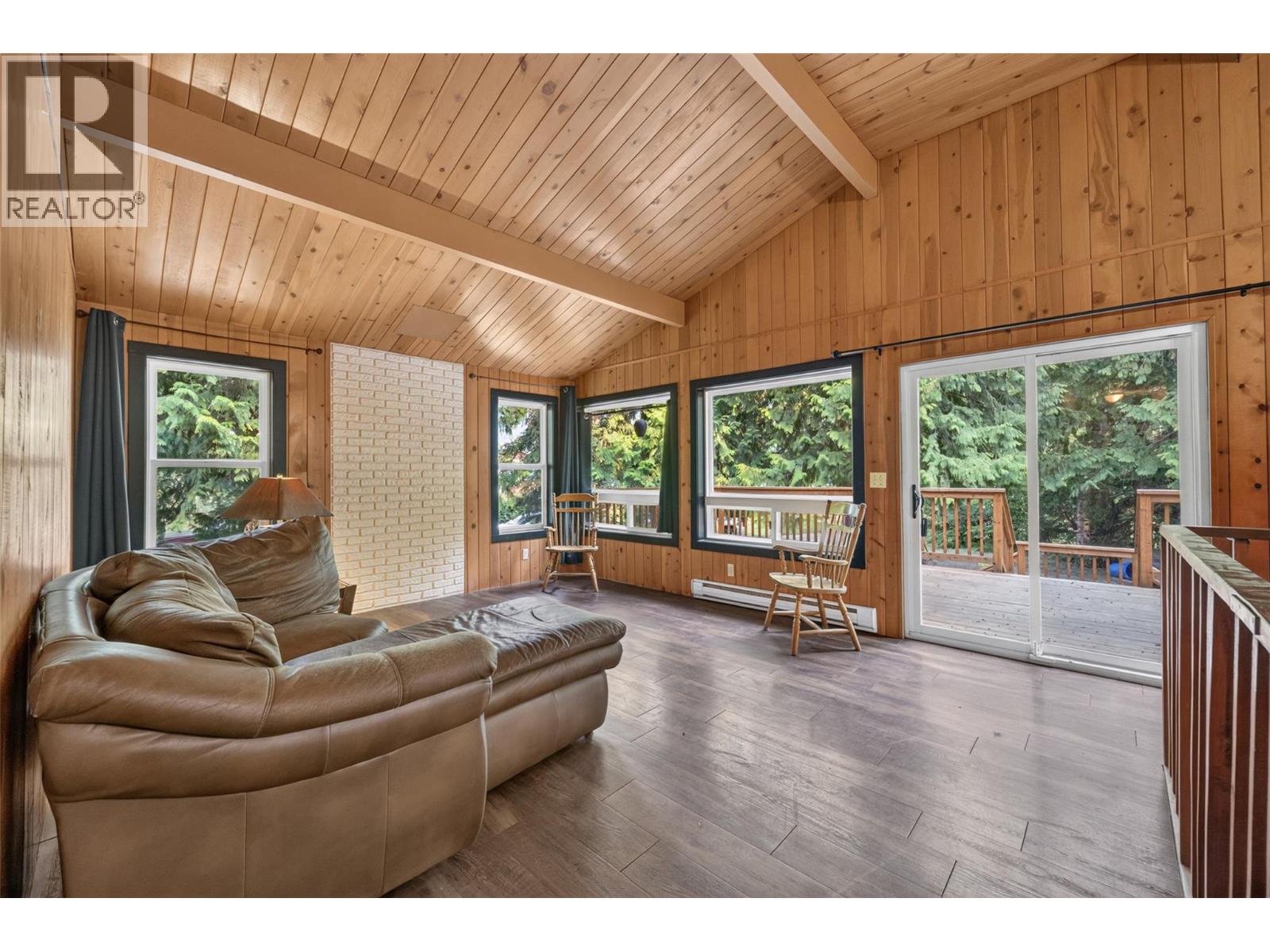 671 Old Town Road - 7