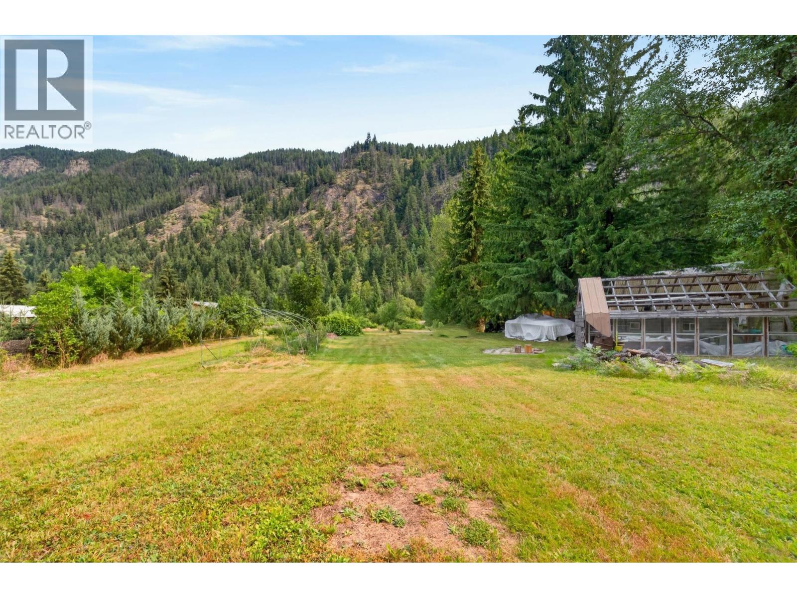671 Old Town Road - 55