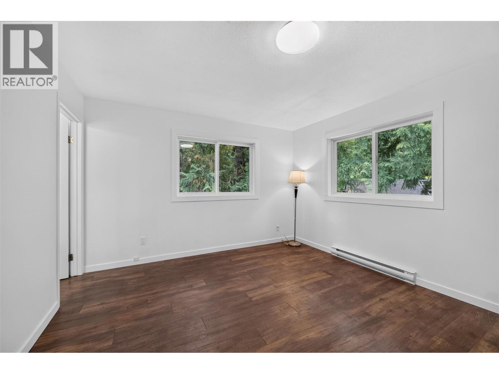 671 Old Town Road - 22