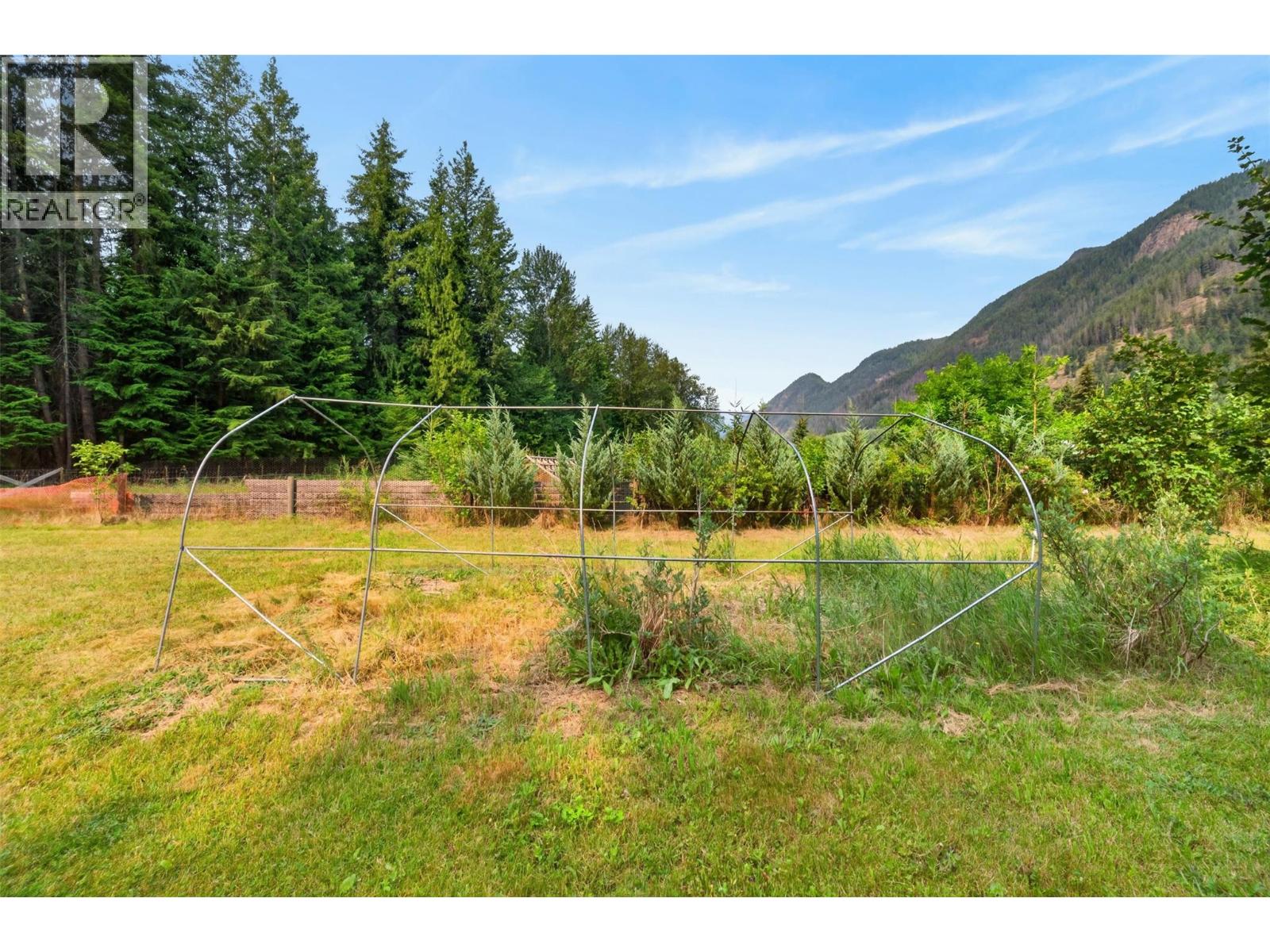 671 Old Town Road - 50