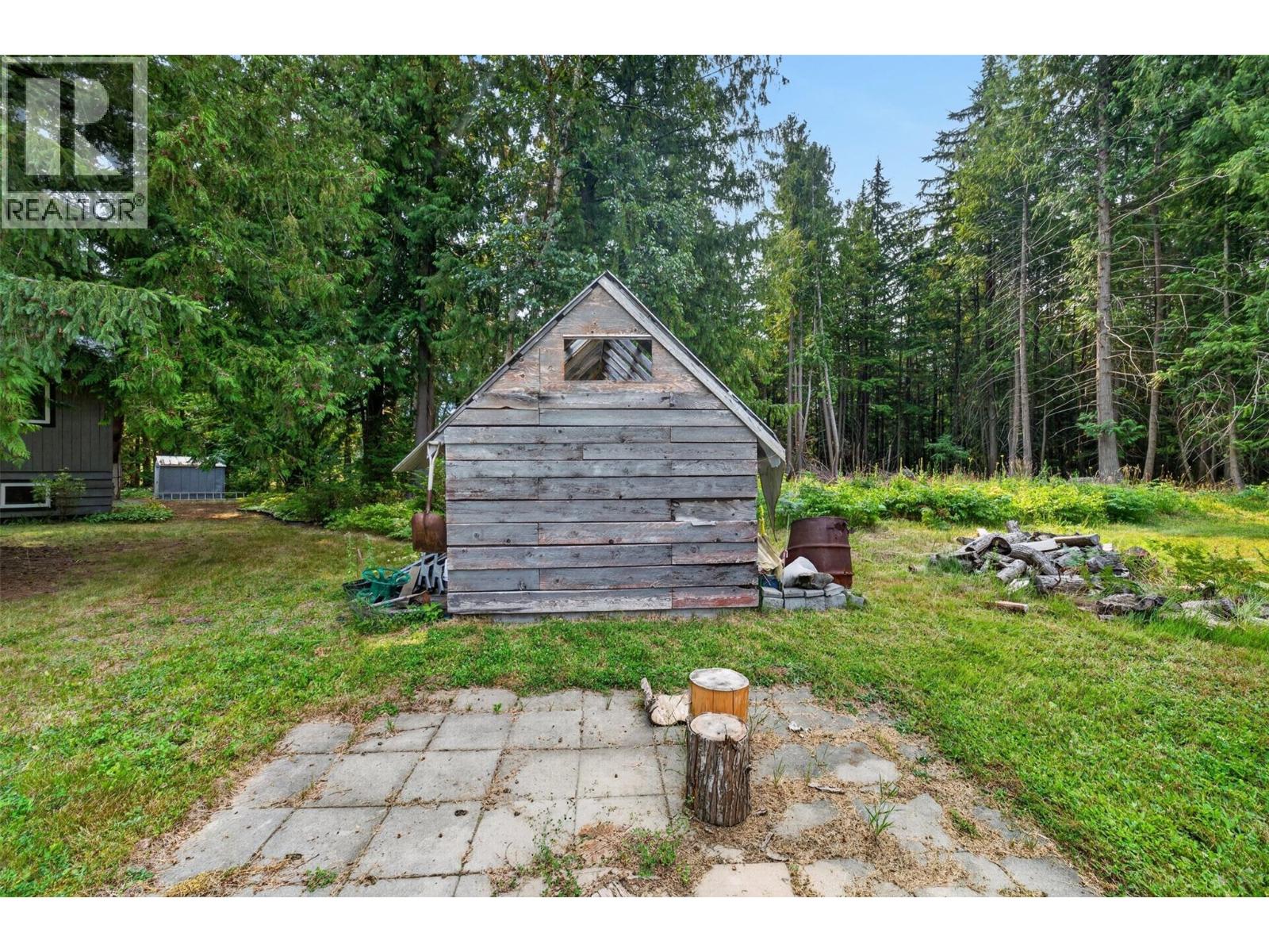 671 Old Town Road - 52