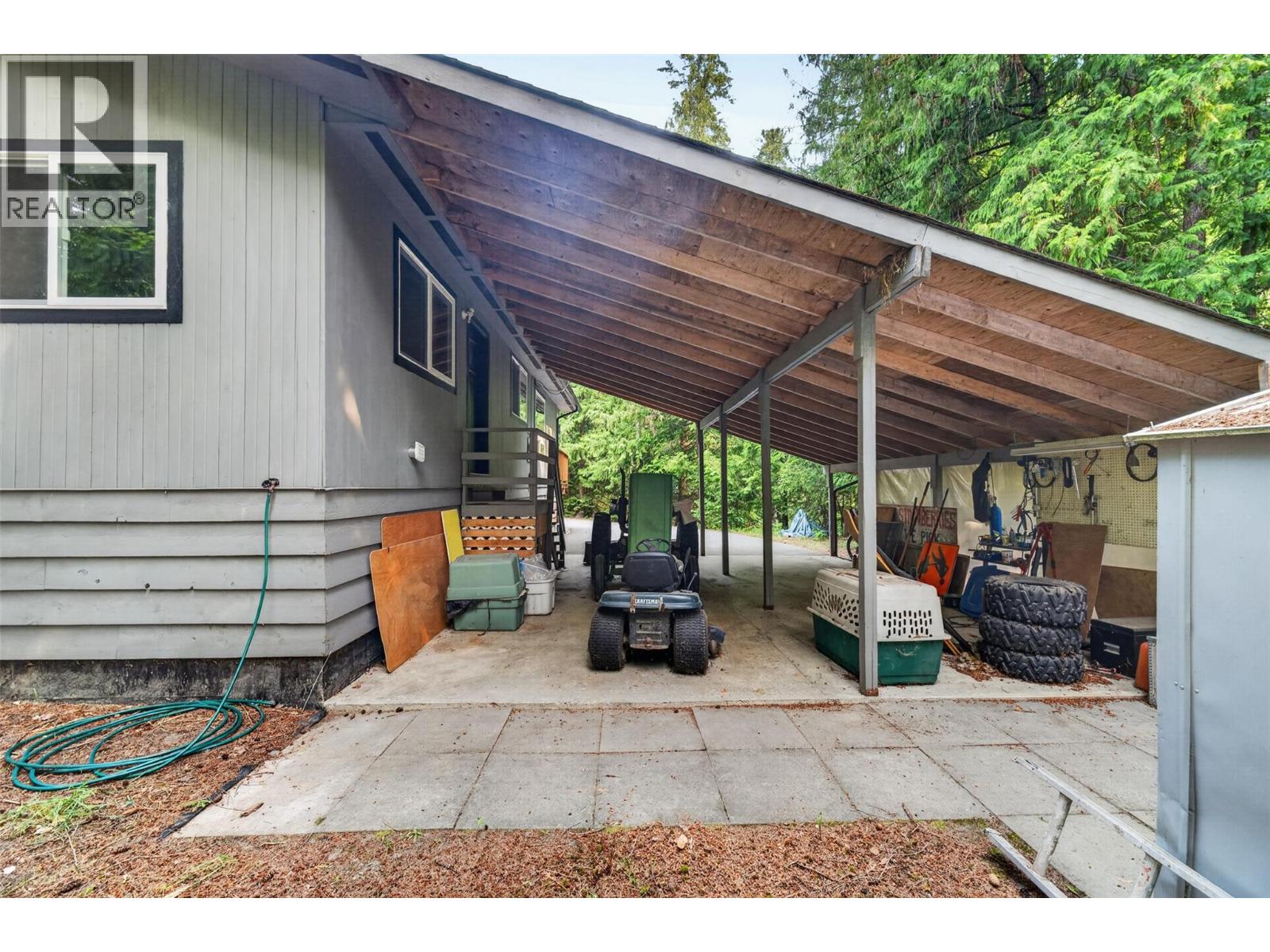 671 Old Town Road - 64
