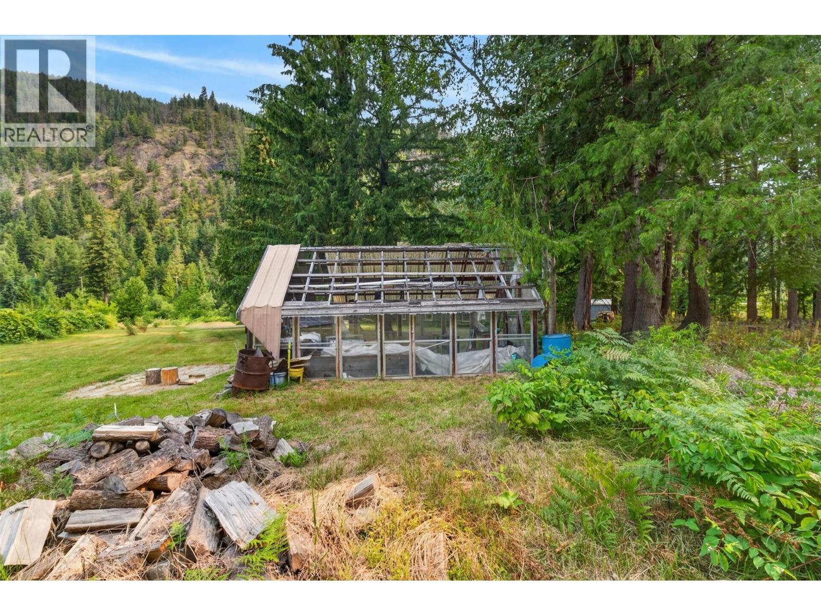 671 Old Town Road - 54