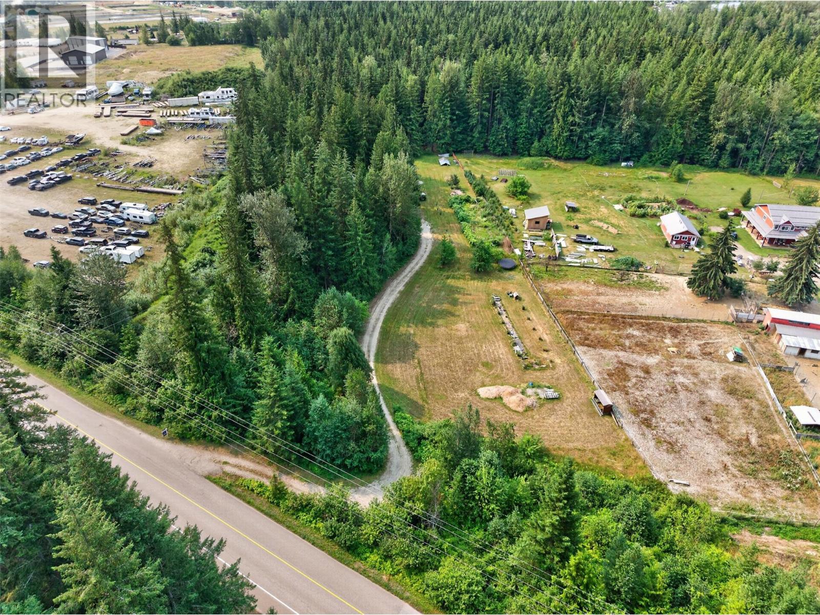671 Old Town Road - 81
