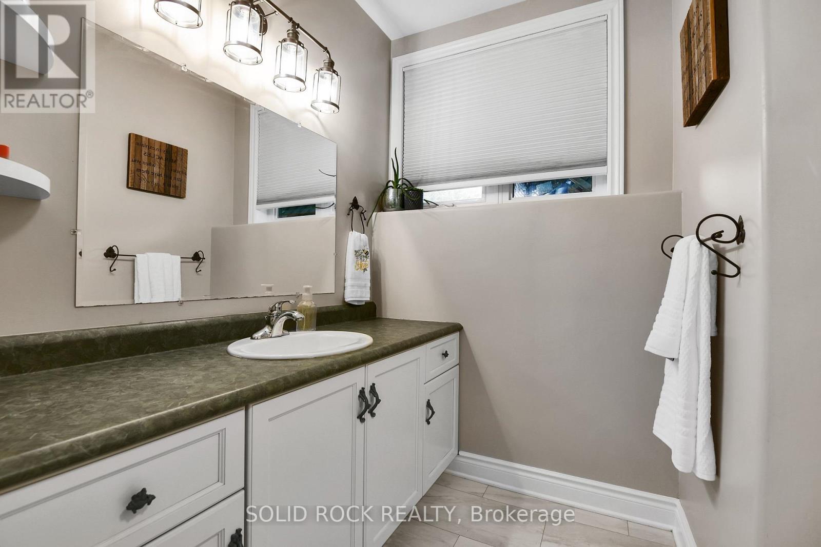 7040 DONWEL DRIVE - Image 33