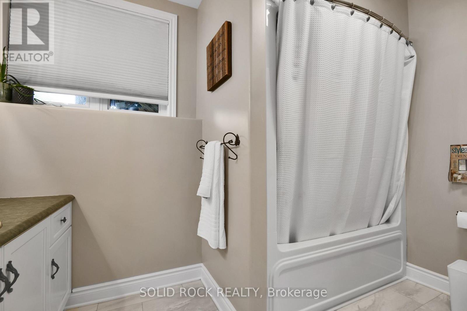 7040 DONWEL DRIVE - Image 34