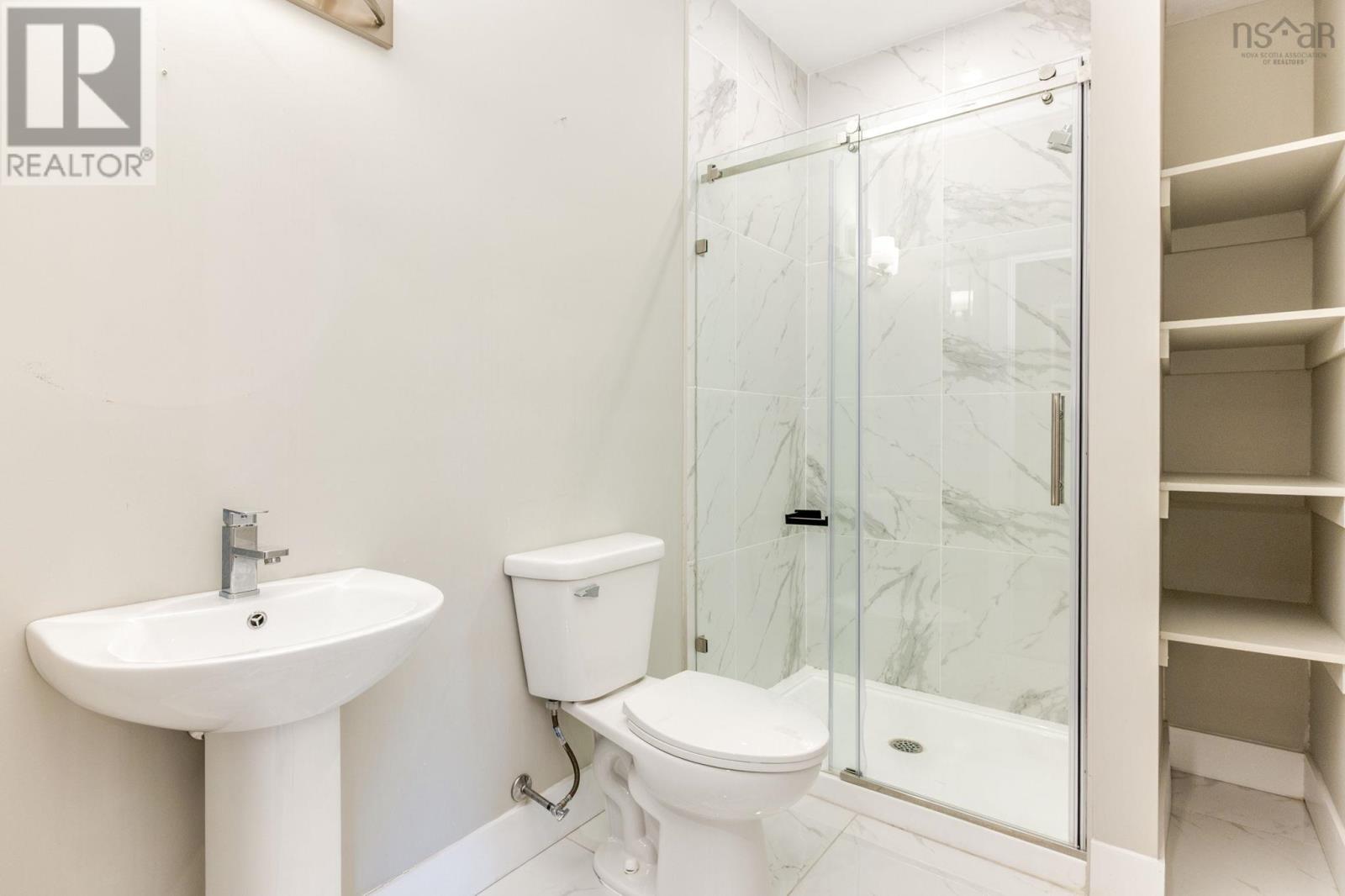 60 Higgins Avenue - 34