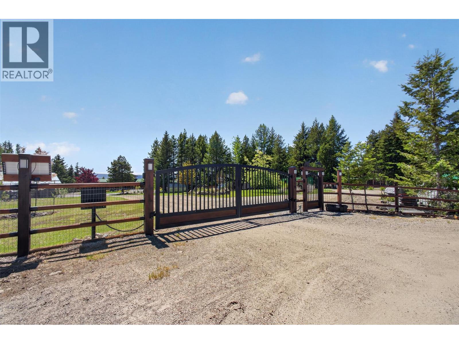  7319 Trapper Court, Kelowna