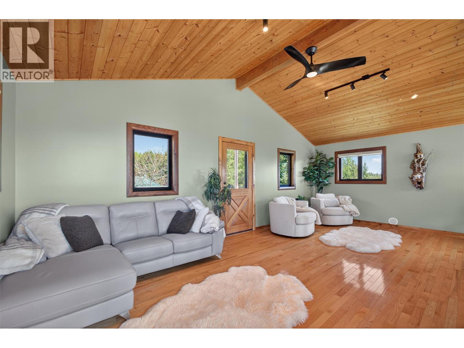  7319 Trapper Court, Kelowna