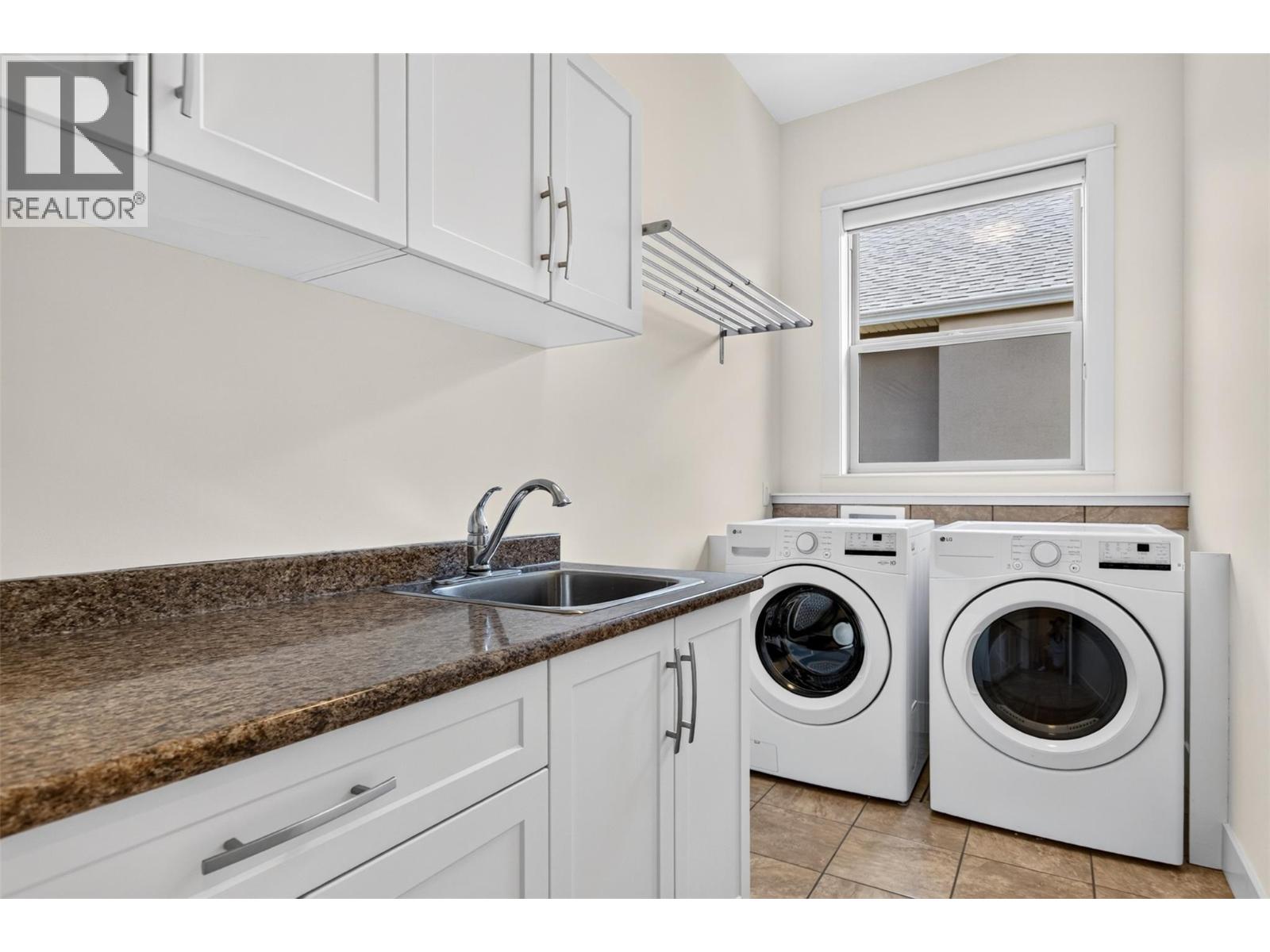 788 Crozier Avenue - 25