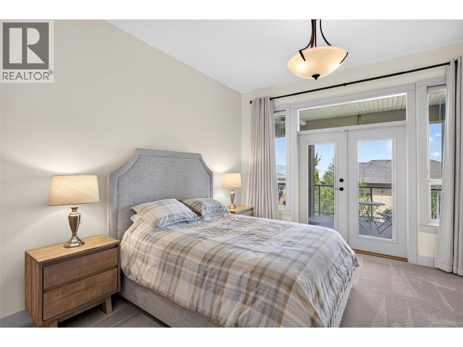 788 Crozier Avenue - 16