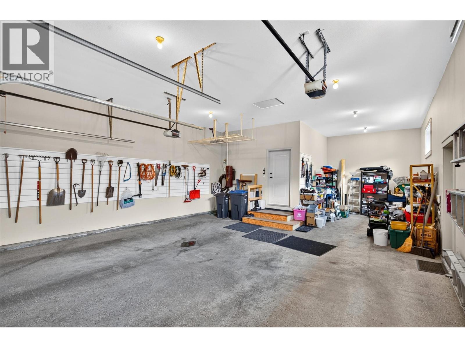 788 Crozier Avenue - 39