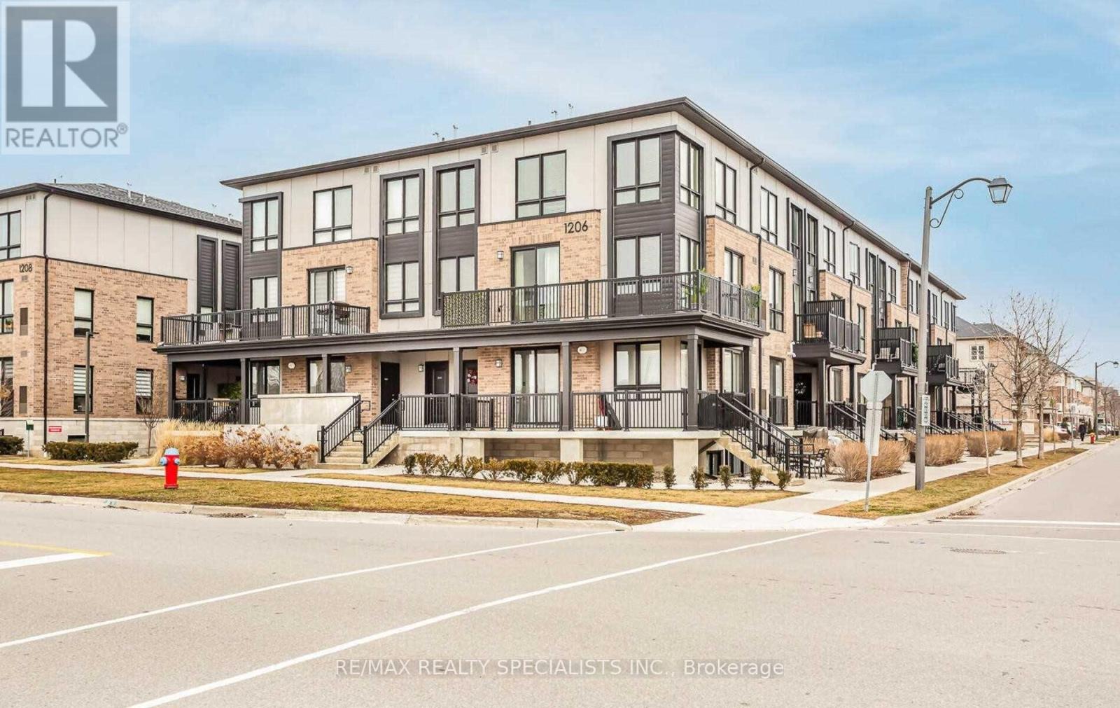 Photo of 1206 MAIN Street