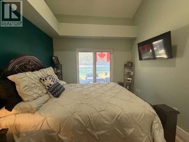 #315 5570 Broadwater Road - 22