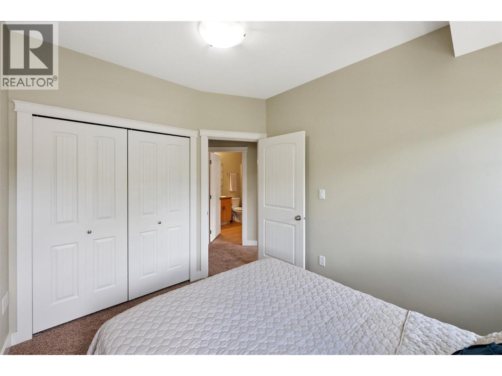 #103 123 Green Avenue W - 28