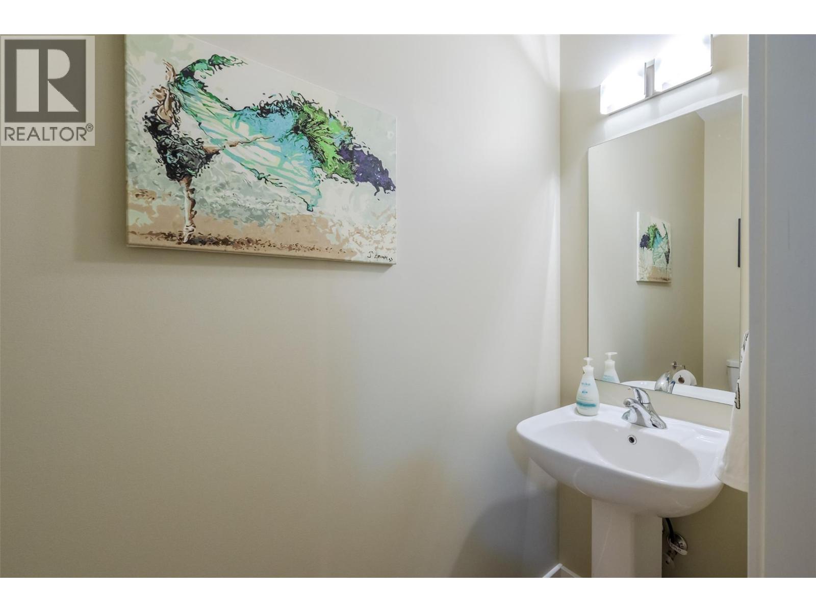 #103 123 Green Avenue W - 34