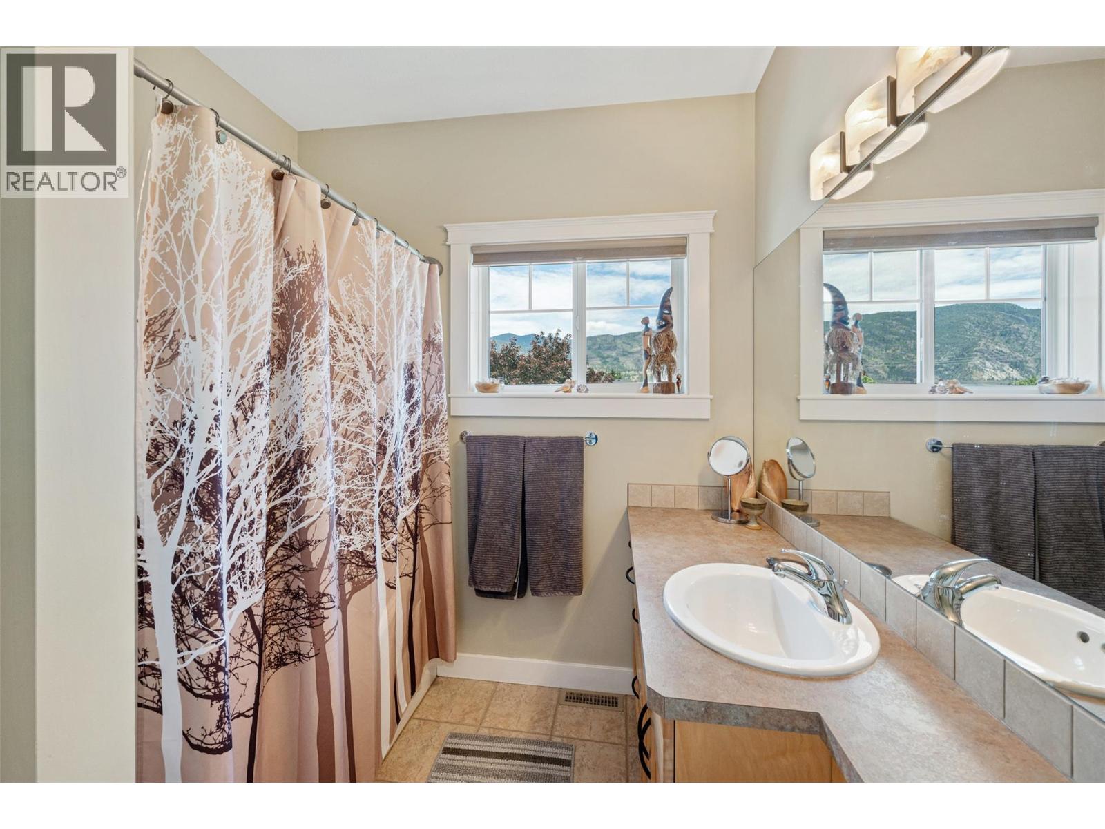 #103 123 Green Avenue W - 24