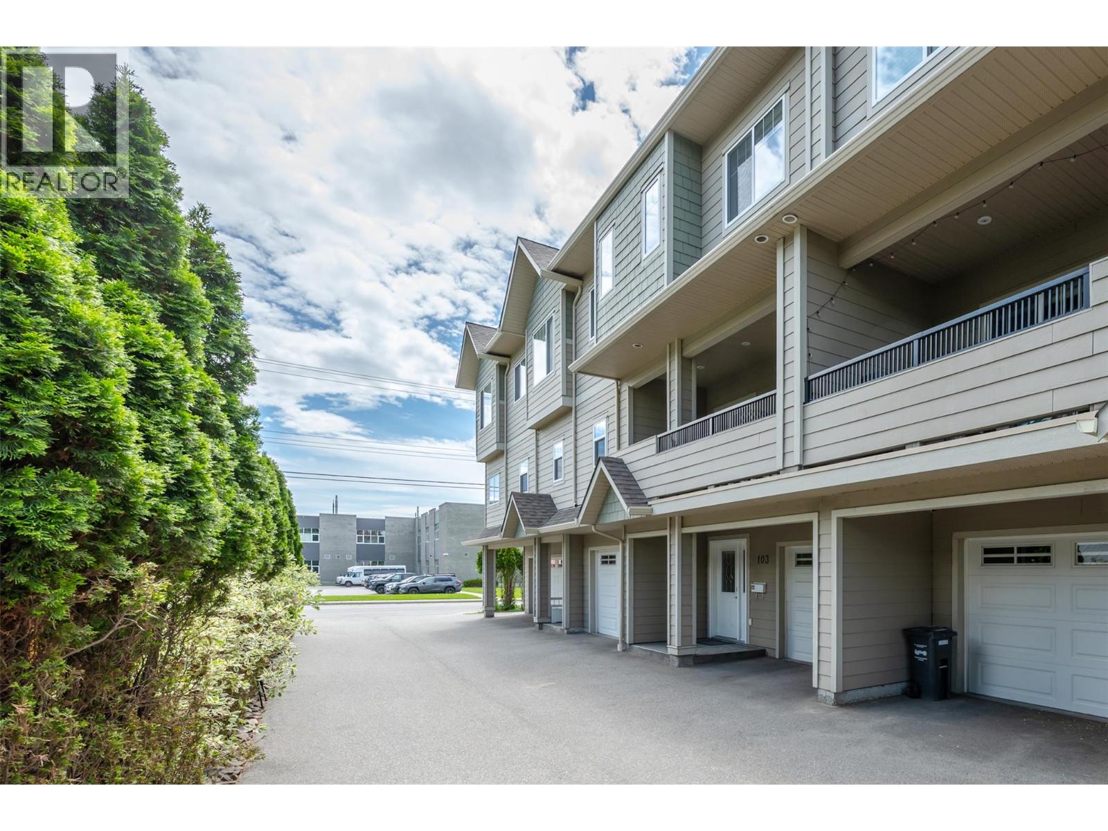 #103 123 Green Avenue W - 2