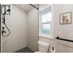 14 E Croker Island, North Vancouver, BC V0V0V0 Photo 25