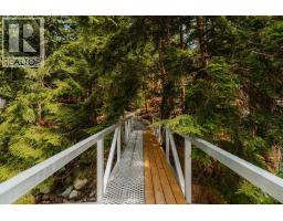 14 E Croker Island, North Vancouver, BC V0V0V0 Photo 30