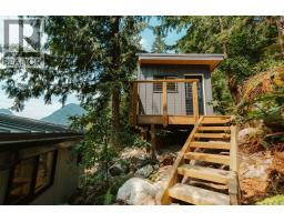 14 E Croker Island, North Vancouver, BC V0V0V0 Photo 32