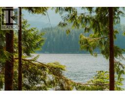 14 E Croker Island, North Vancouver, BC V0V0V0 Photo 31
