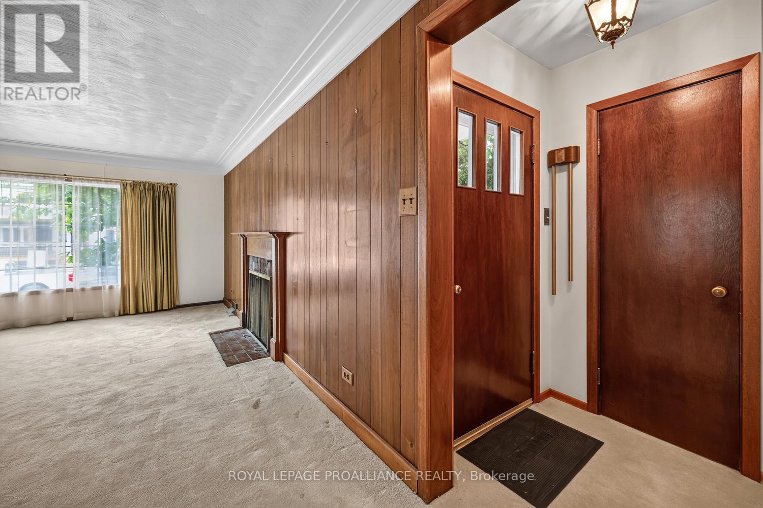 390 JAMES STREET W - 17
