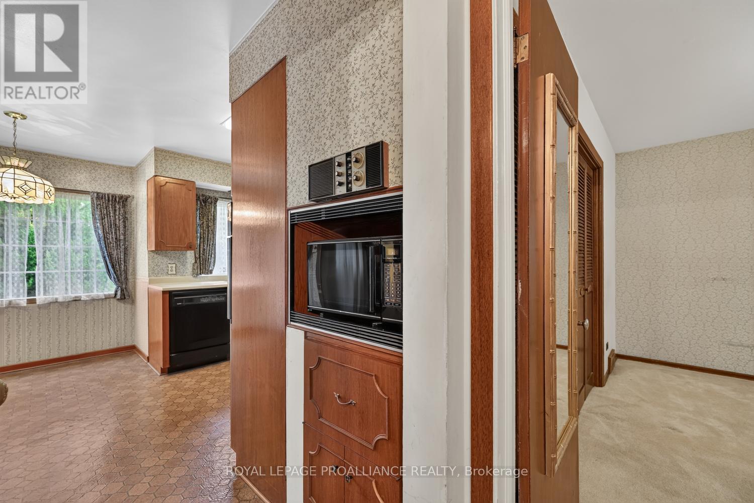 390 JAMES STREET W - 15