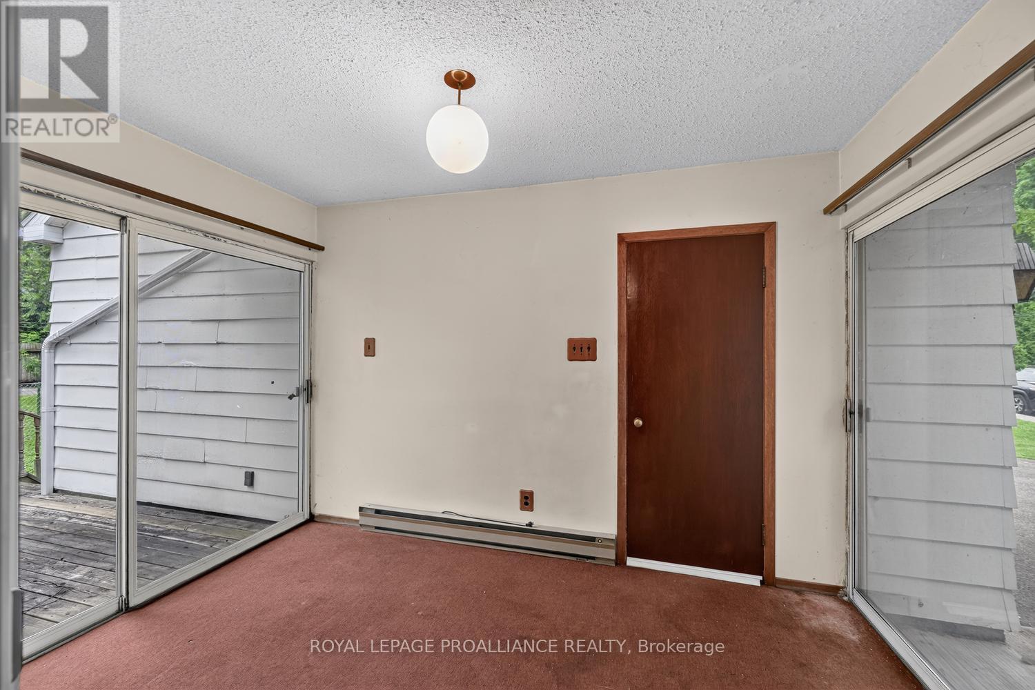 390 JAMES STREET W - 24