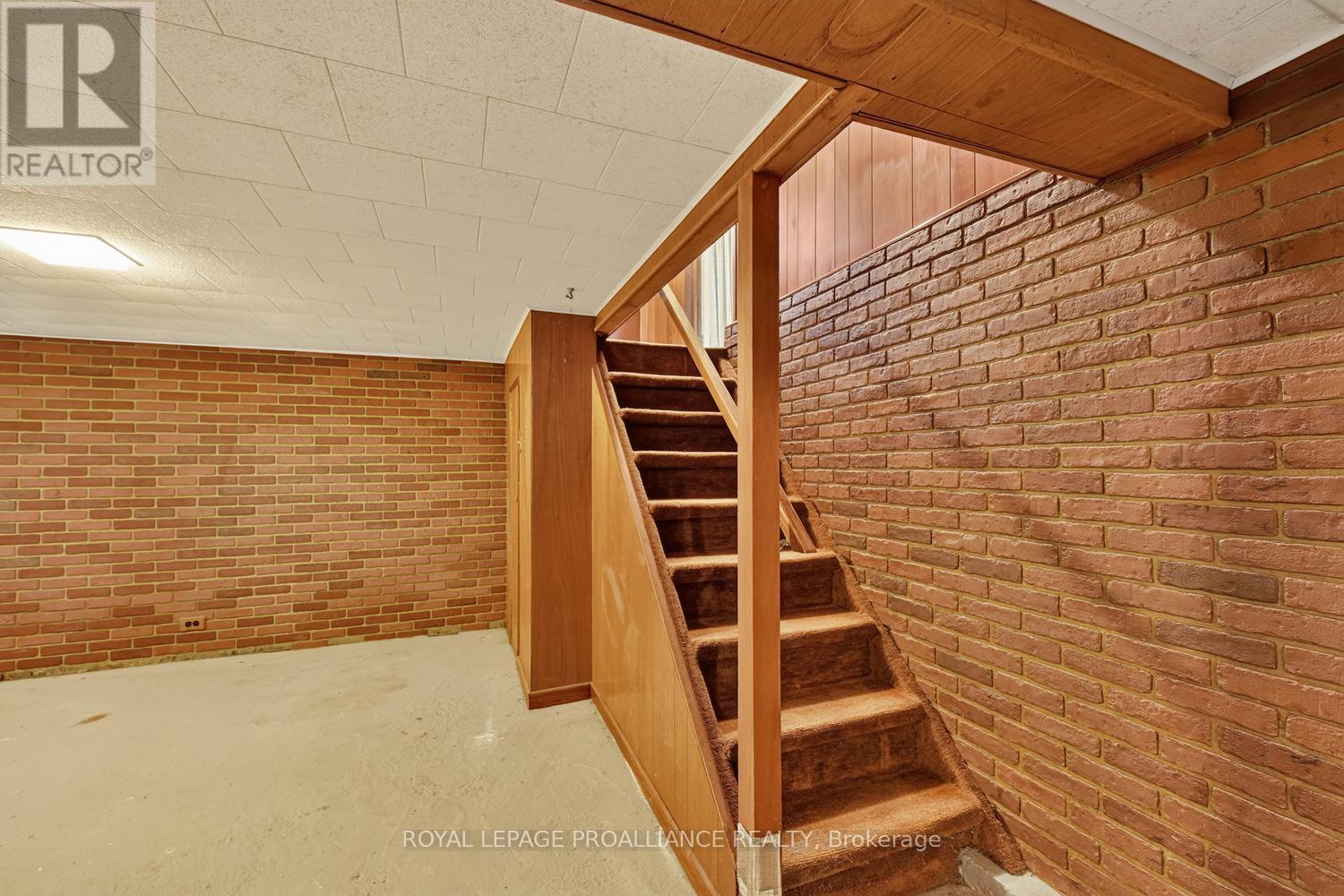 390 JAMES STREET W - 25