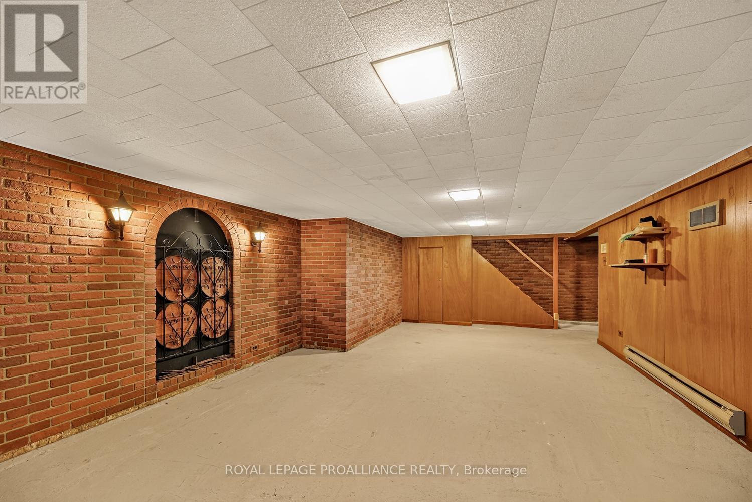 390 JAMES STREET W - 28