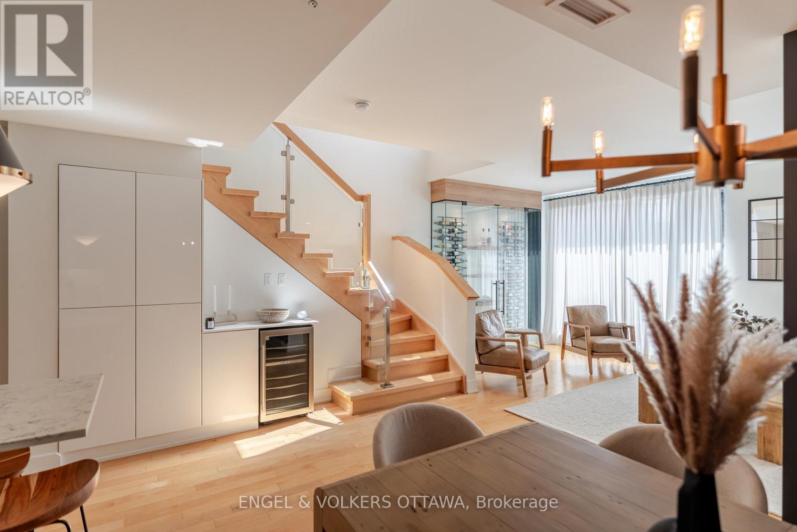 #218 197 LISGAR STREET - 12