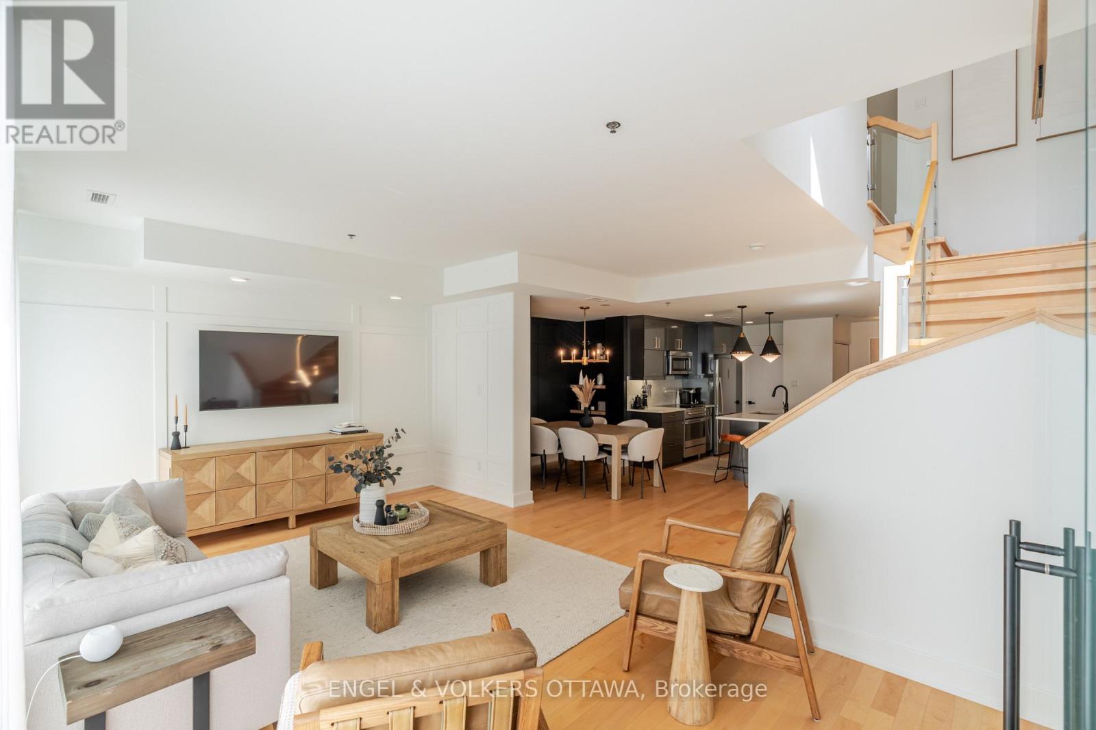 #218 197 LISGAR STREET - 16