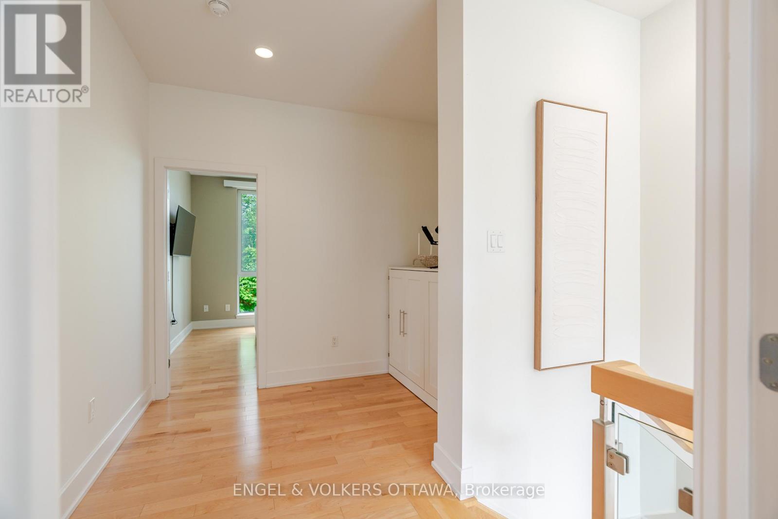 #218 197 LISGAR STREET - 20
