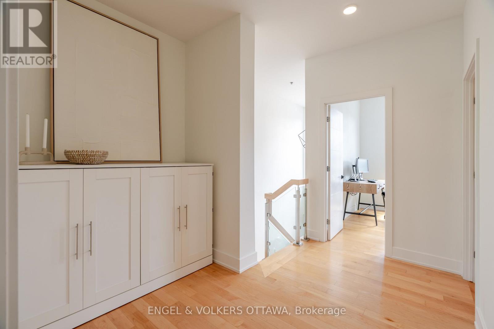 #218 197 LISGAR STREET - 26