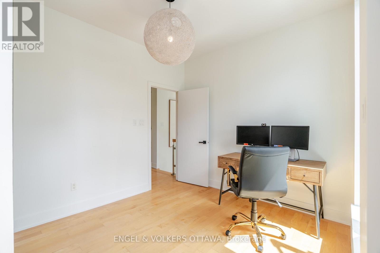#218 197 LISGAR STREET - 28
