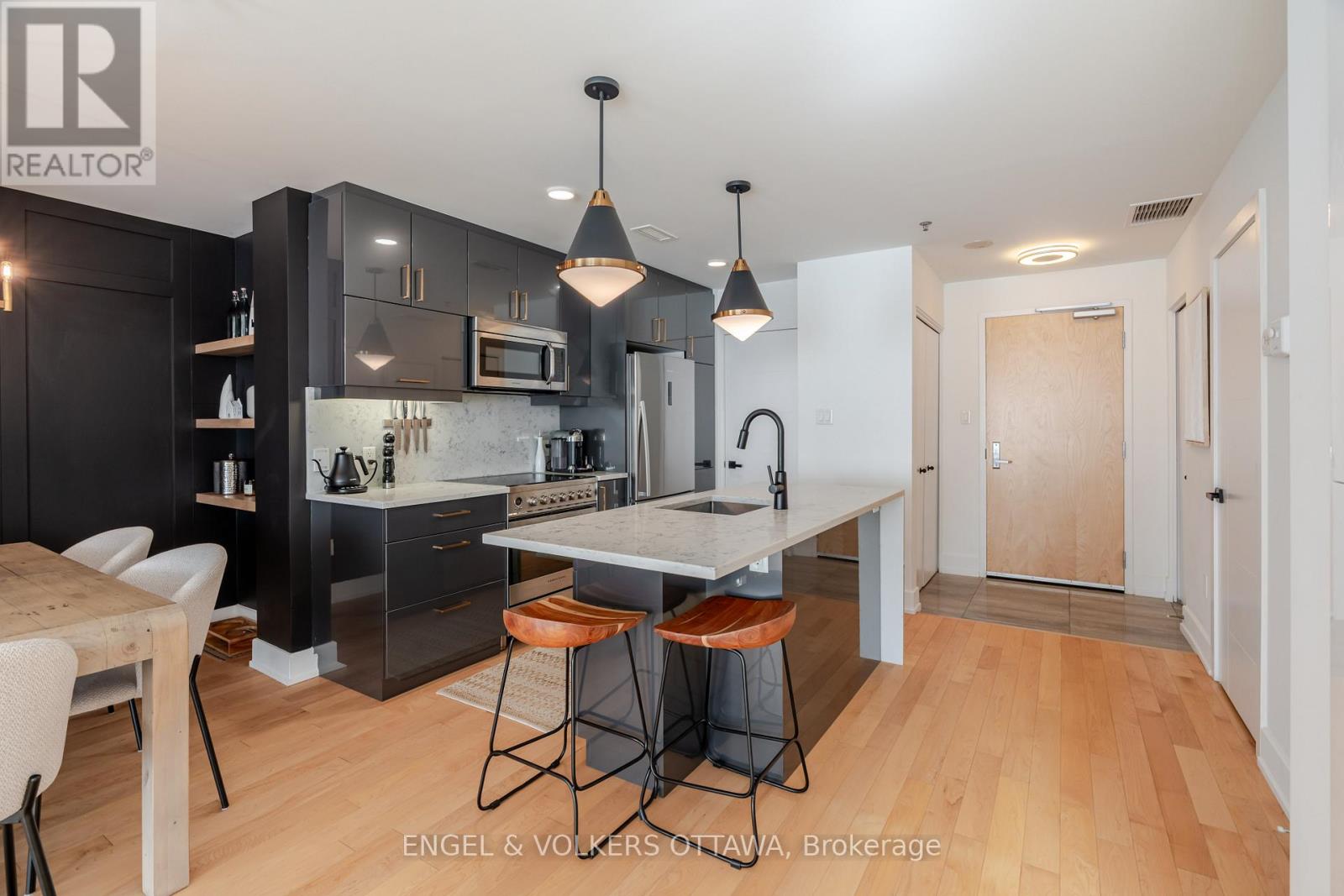 #218 197 LISGAR STREET - 5