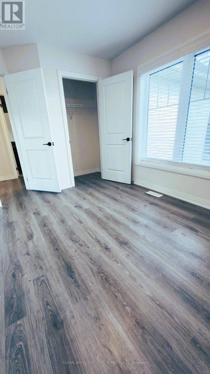 42 AMBEREEN PLACE E - 14
