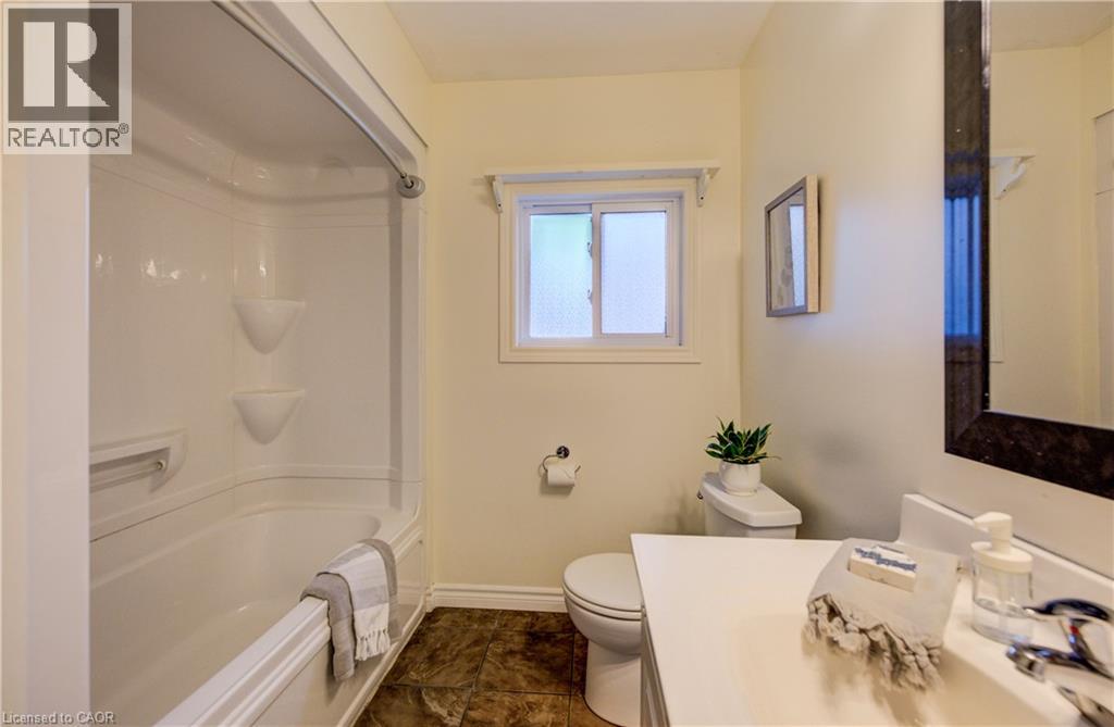 260 EGREMONT Street S - 19