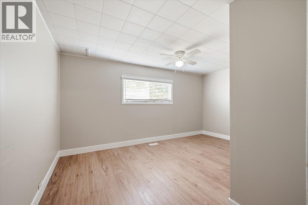 3585 Warner Avenue - 23