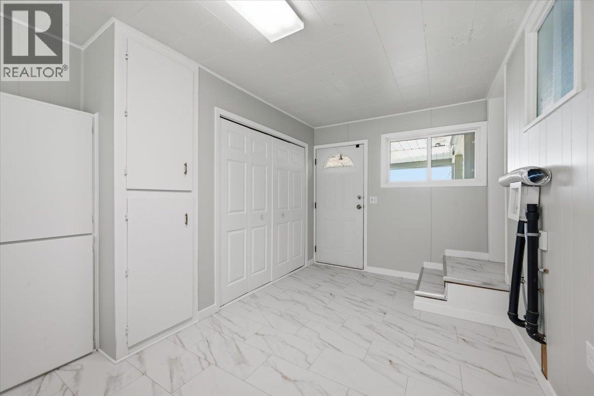 3585 Warner Avenue - 34