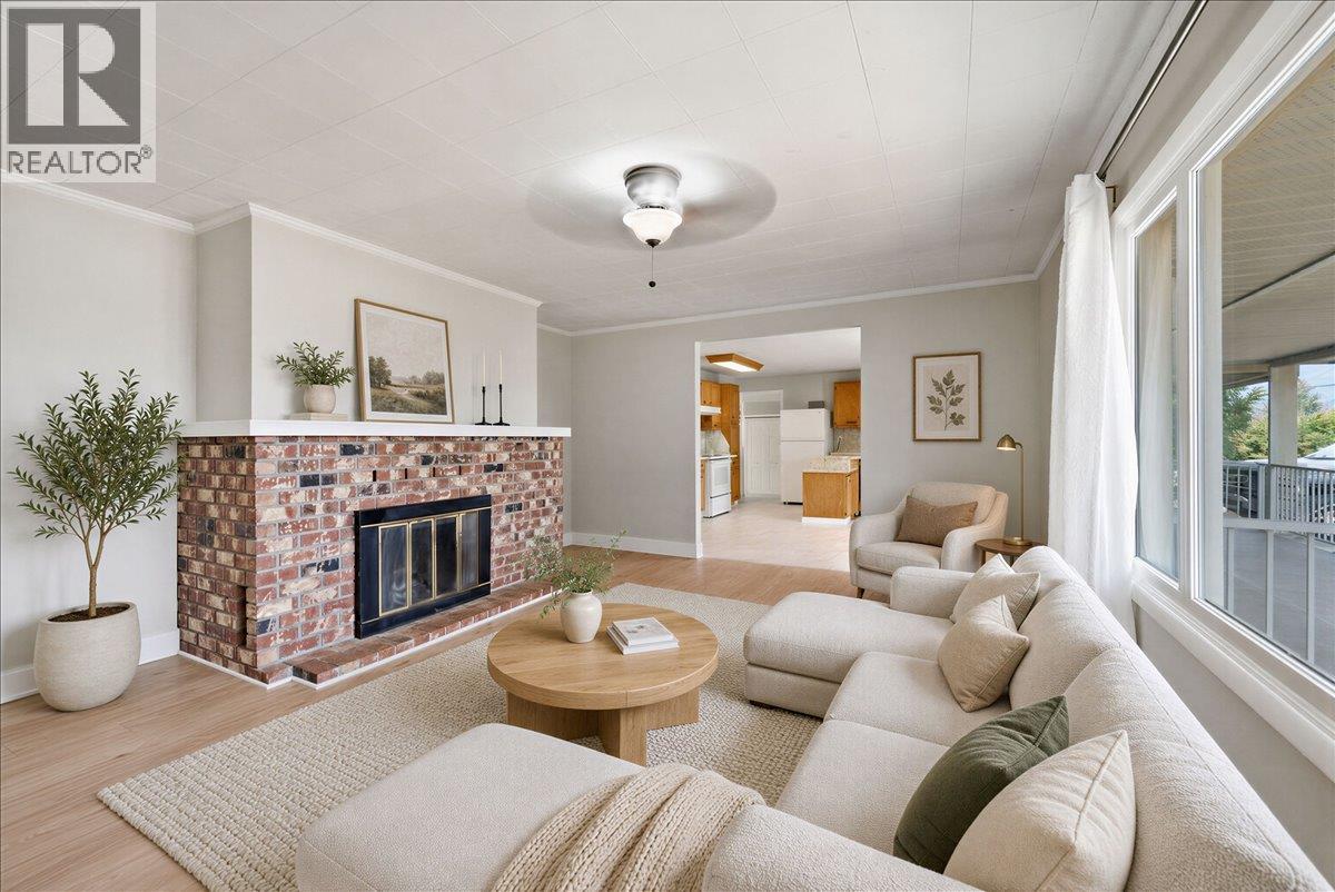 3585 Warner Avenue - 13