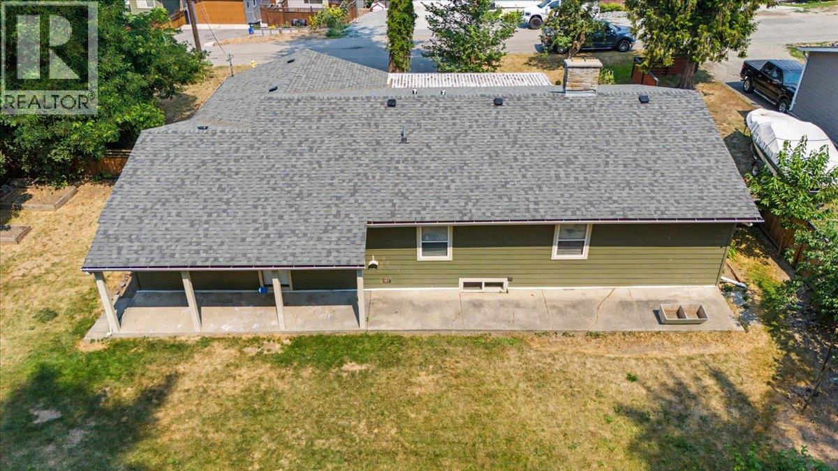 3585 Warner Avenue - 42