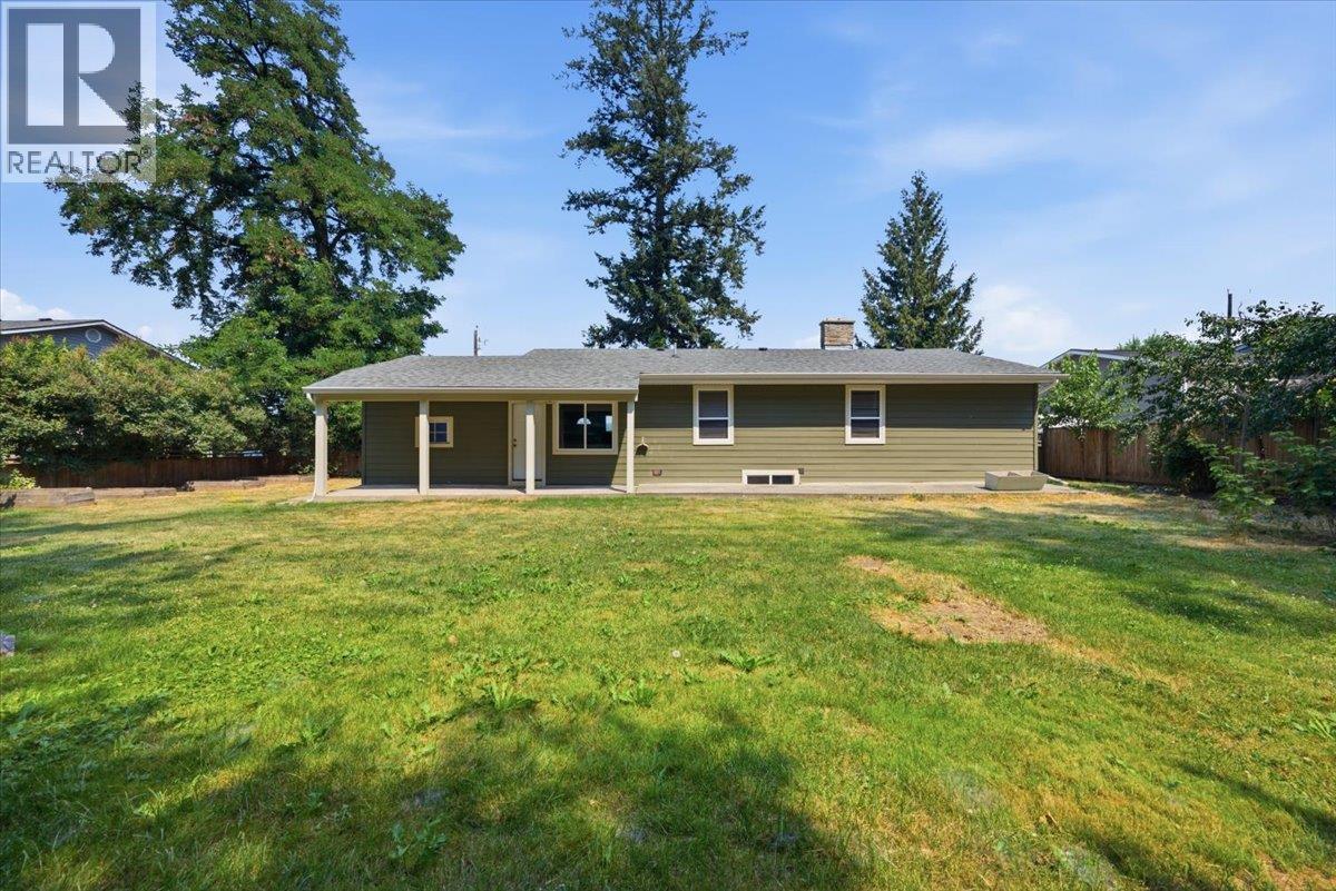 3585 Warner Avenue - 39