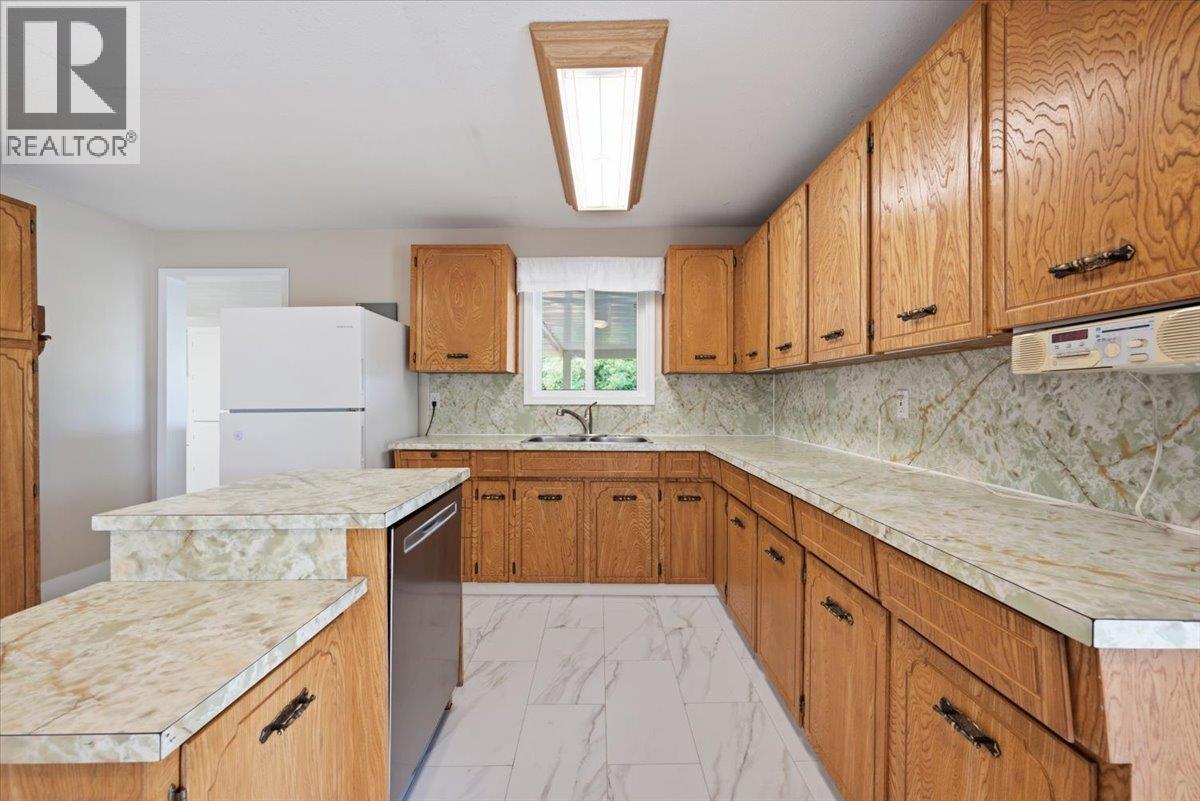 3585 Warner Avenue - 18